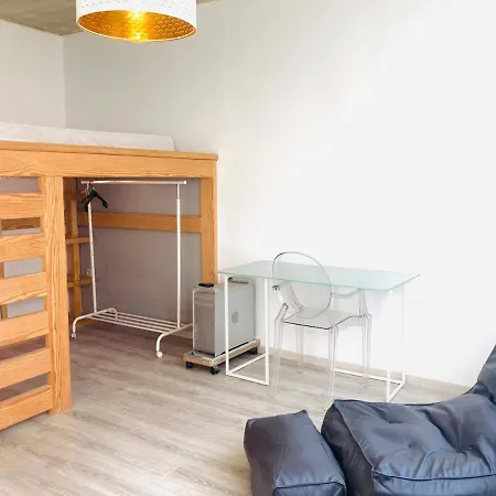 Private In Center Appartement *